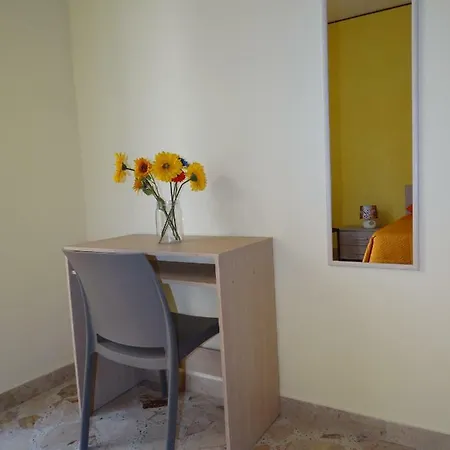 Il Girasole Apartment *